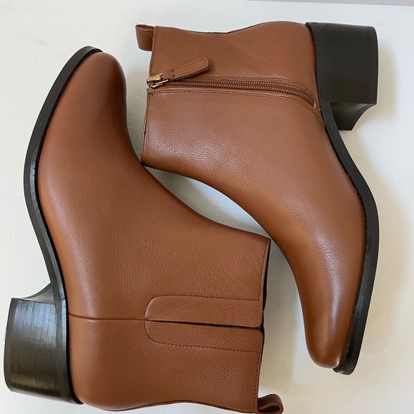 Like NEW Cole Hann Addie Zippered Booties Size 8.5 - Picture 6 of 14